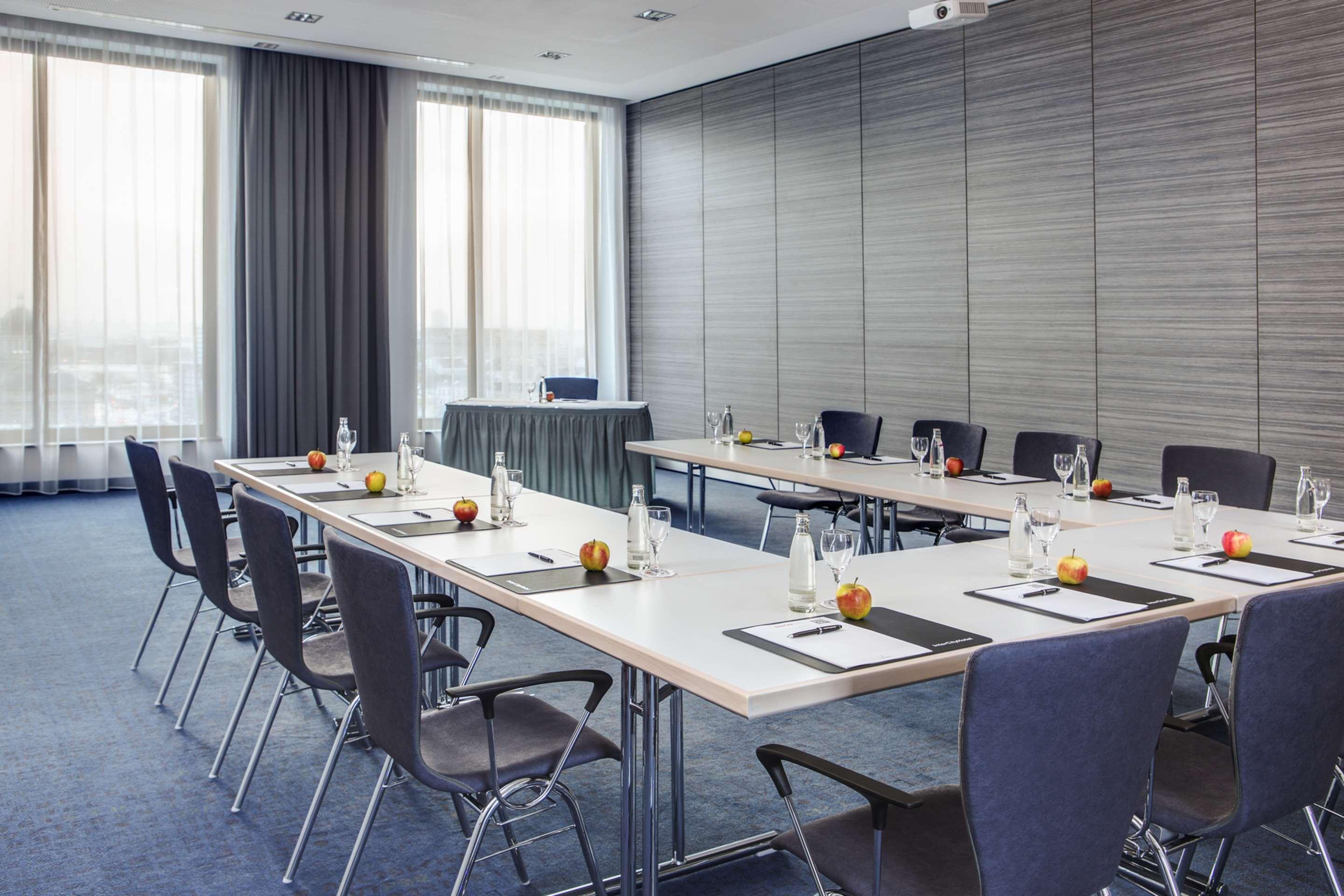 Intercityhotel Hamburg Dammtor-Messe Eksteriør bilde