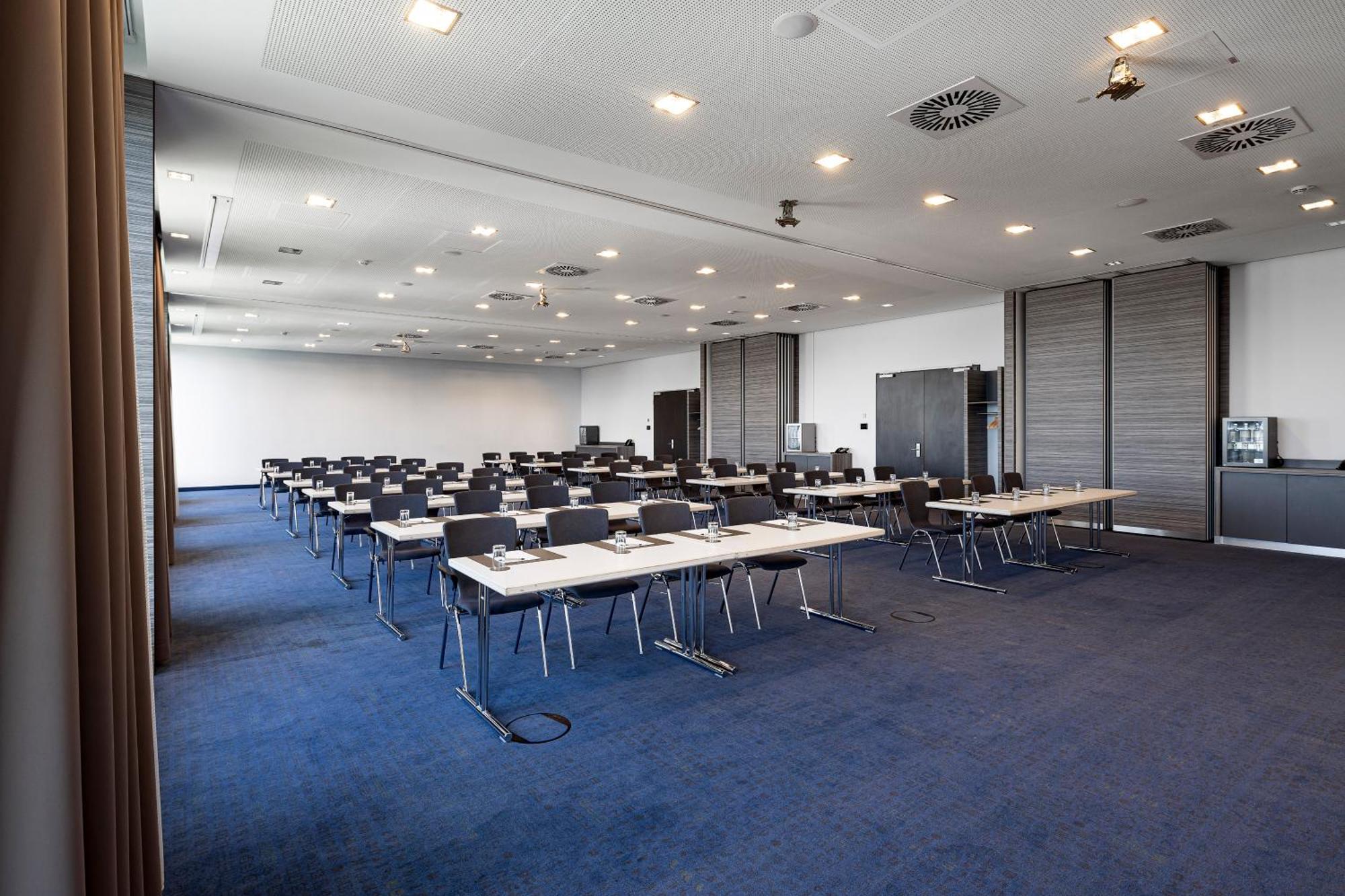 Intercityhotel Hamburg Dammtor-Messe Eksteriør bilde