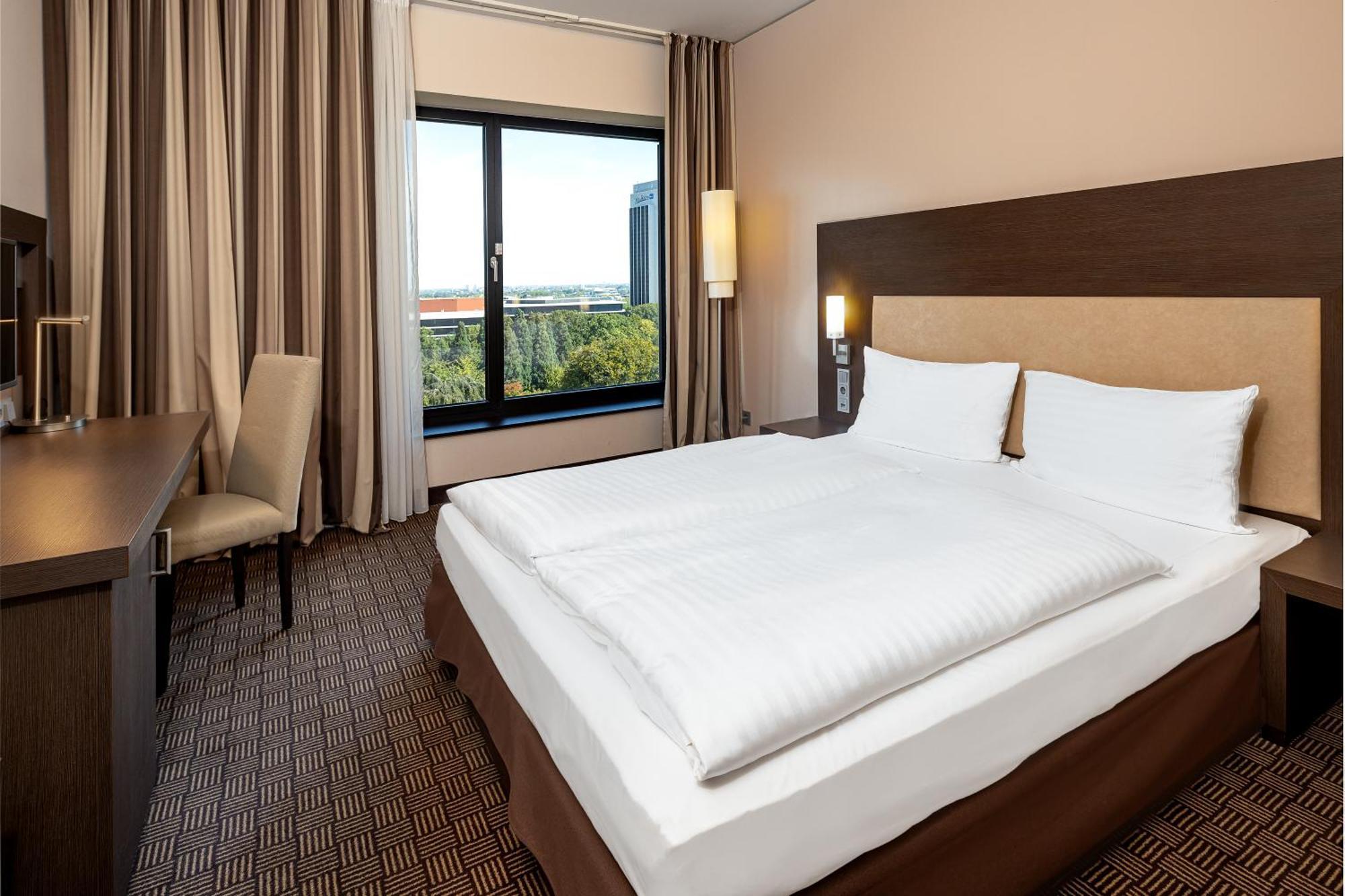 Intercityhotel Hamburg Dammtor-Messe Eksteriør bilde